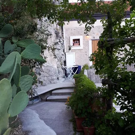 Il Nido Del Falco - Art House With Terrace And Sea View Villa Furore